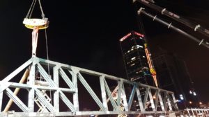 First truss on the air - HaShalom