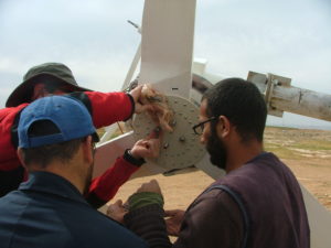 Fastening the bolts