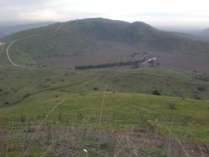 Looking South to Avital Mount from the Bental mountain (We skipped Avital Mount because it is not allowed to climb on it =/ ) - volcanoes