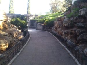The way to the Rothschild family tomb