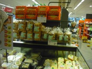 03302015-35 roducts in the supermarkets of Jewish quarter for Passover: Matzo,Tanug ("Pleasure") wine (from Spain)...