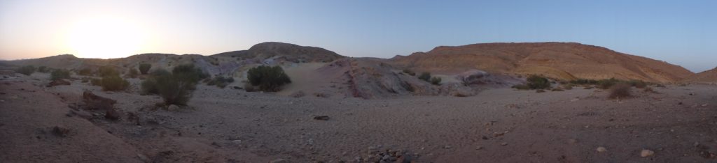 Looking North of the parking on the walls of the Makhtesh