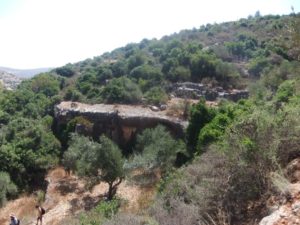 08242013-30 The canyon below the settlement of Nahliel