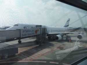 08282014-01 Our El-Al Boeing 747, called Rishon-LeZion (over one of the big cities in Israel)