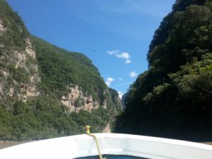 09182014-05 Sumidero - The cliffs begin to climb up