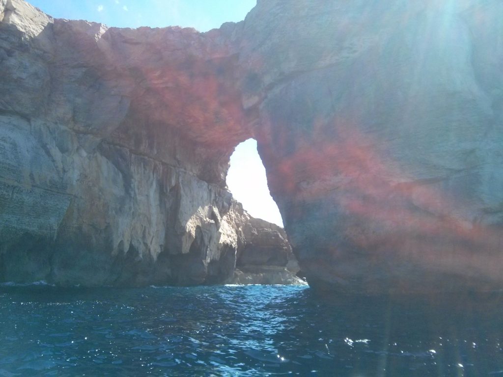    A boat trip around Azure window and the cliffs