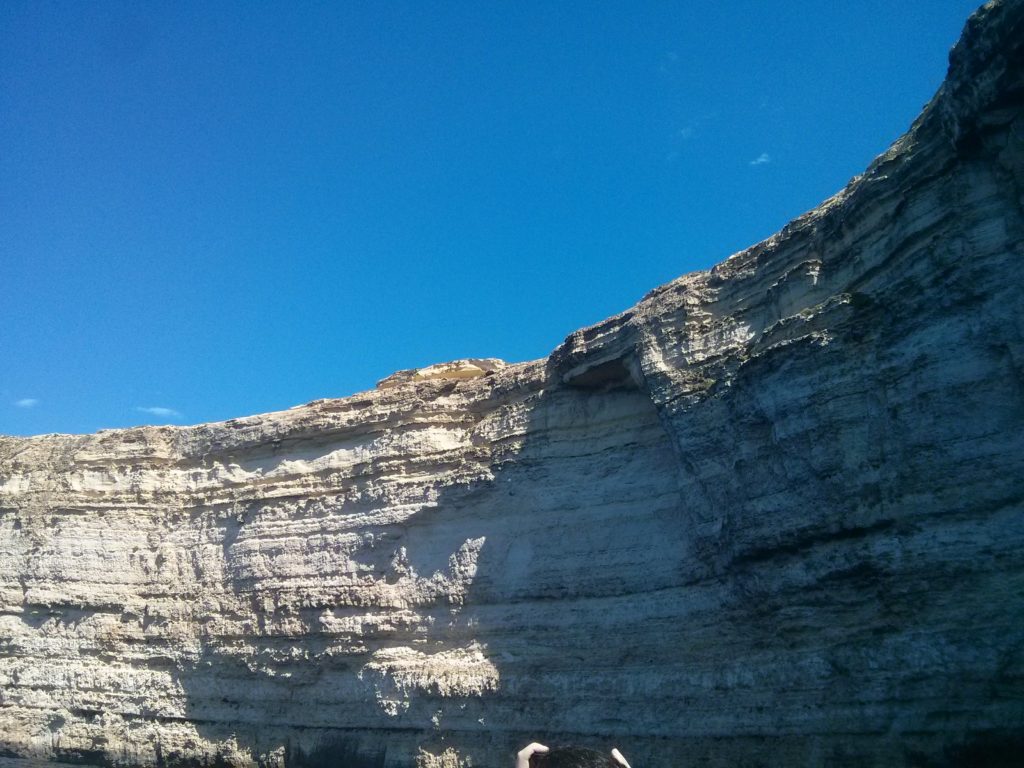    A boat trip around Azure window and the cliffs