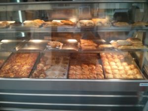 Pastizzi - A traditiona filled pastry. Atzva liked it so much, that this is all we ate all day =) - Baby-moon
