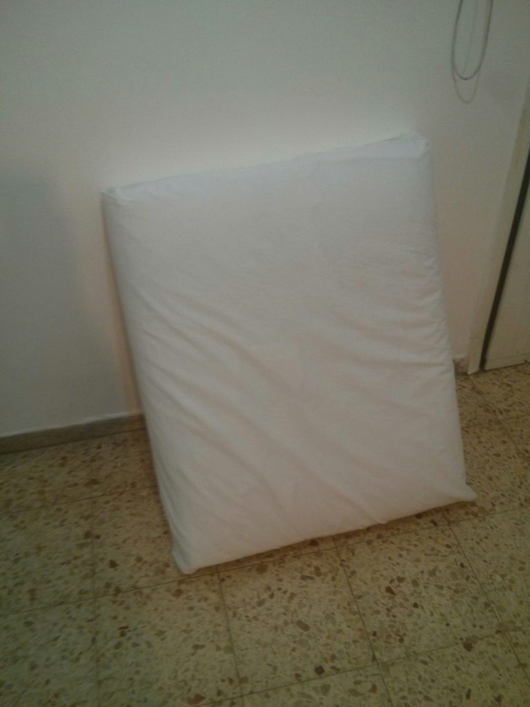 Ta-Da - new under-covers for the sofa pillows - sewing 