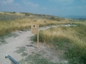 One of the signs around the site that leads you easily from point to point.