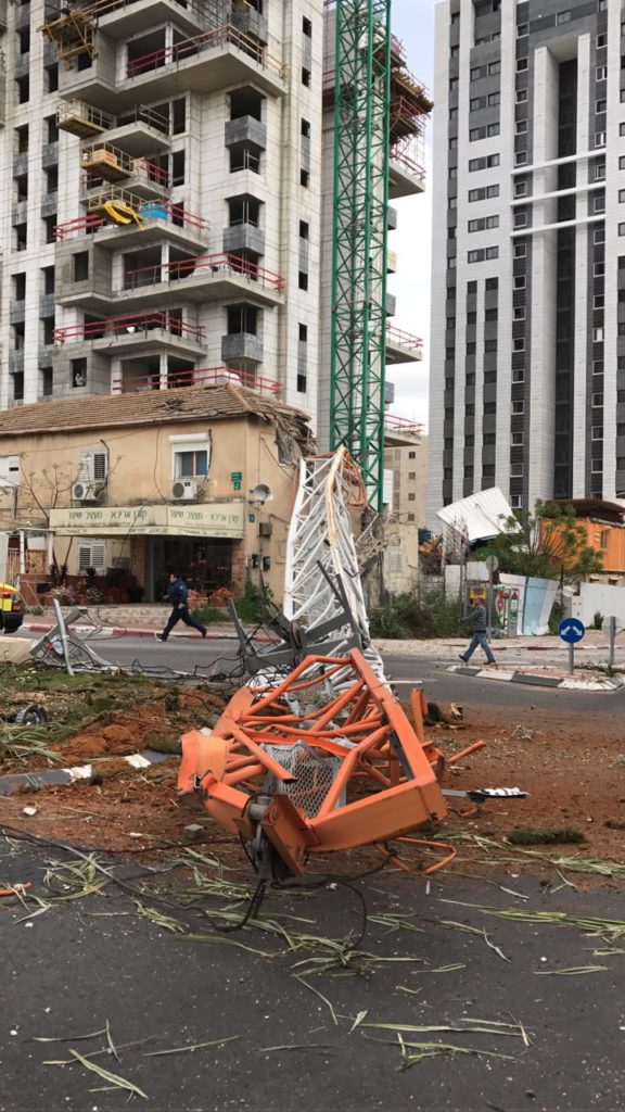 Crane collapse in 2017 February in Ramat-Gan