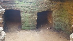  The first cave - Pi-Glilot