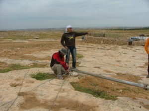 Securing the bolts of the mast