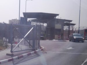 The border crossing - Tel Gibeon