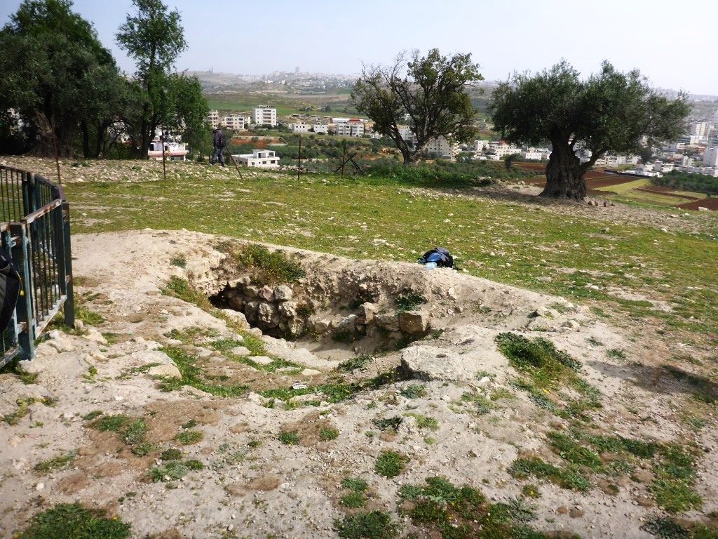 The entrance to the staircase leading to the spring pool - Tel Gibeon