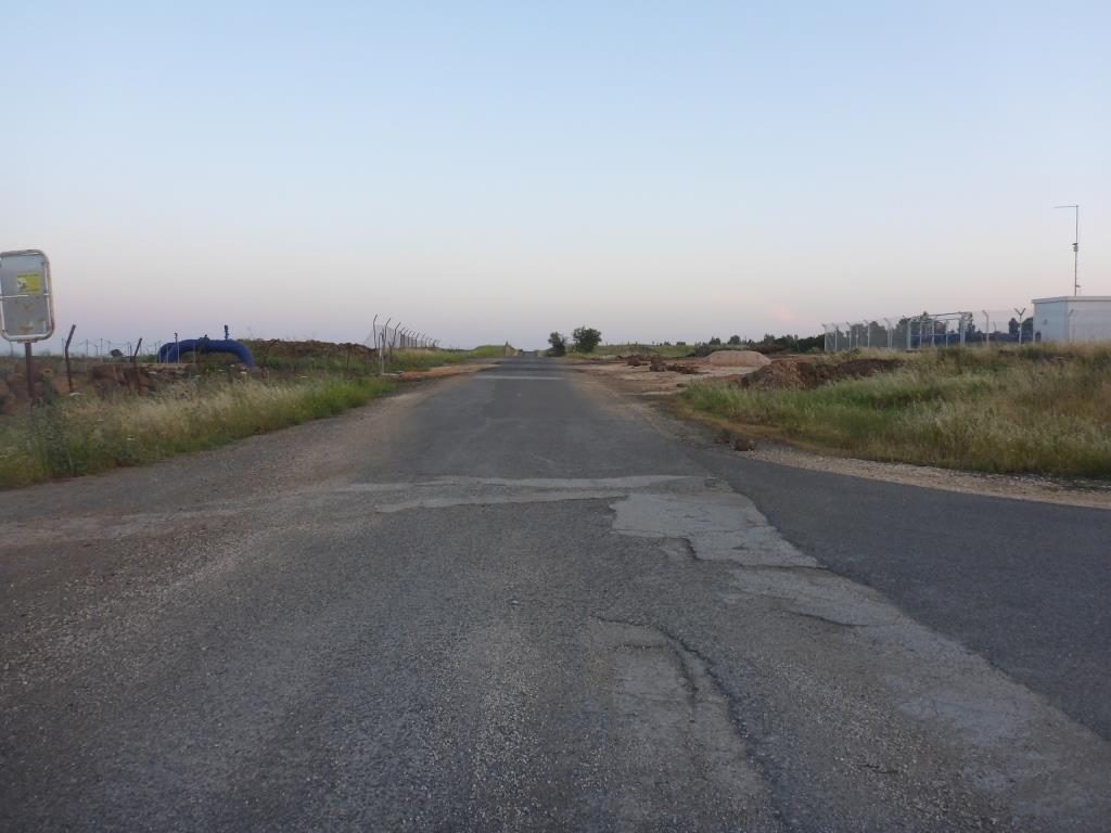 Part of the road open for civilians, and relatively in good condition near Keshet settlement Petroleum road