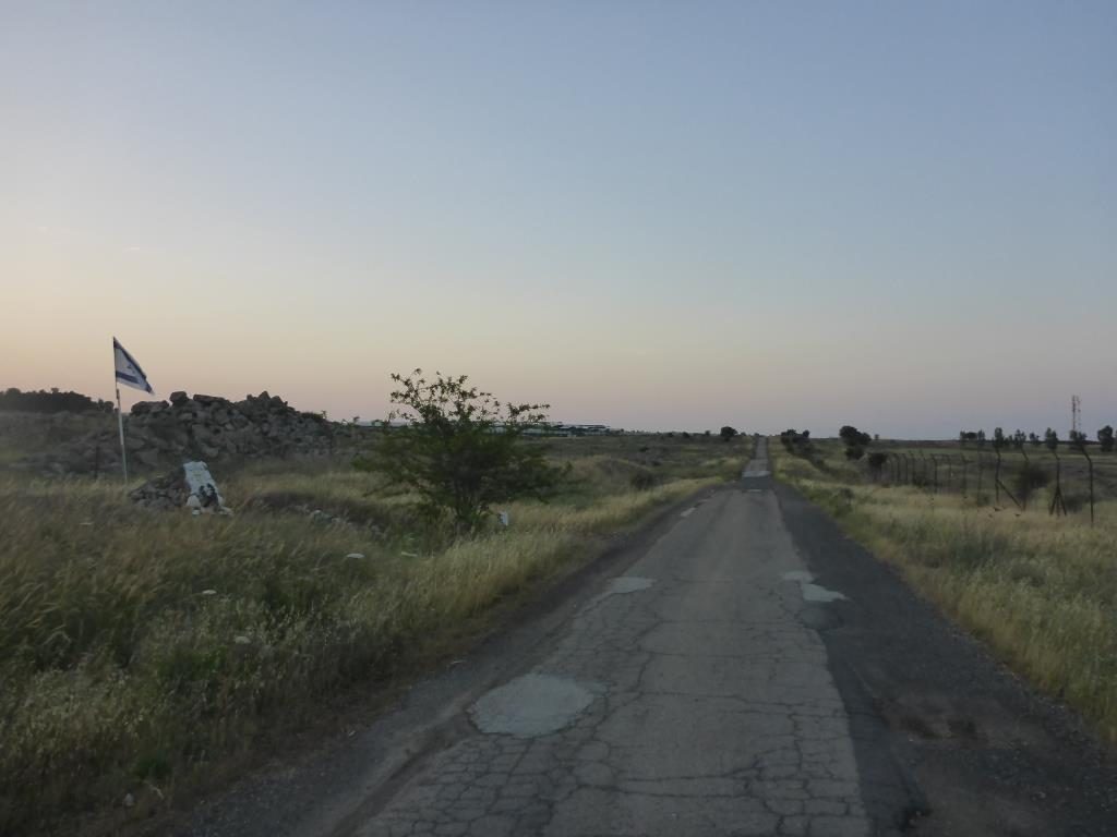 Part of the road open for civilians, and relatively in good condition near Keshet settlement Petroleum road