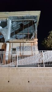 Supportint temporarly the roof that will be demolished, for the damage is too big.Secondary static scheme can prevent the collapse and save life but cannot be used instead of the main one