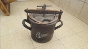 Old pressure pot