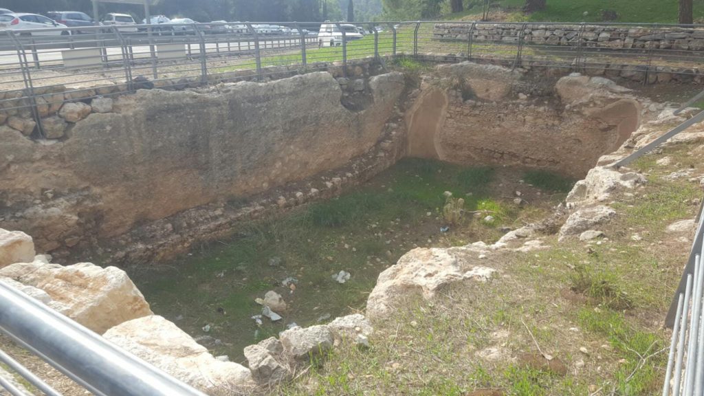 Reserve pool - 6.5*12.5m big, from Byzantine Empire time. The walls built from big stones and smaller ones between them an mortar. During this time, many pools were built. - Hanut