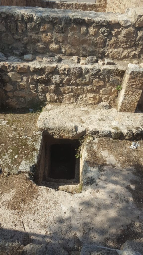 An Byzantine church ruins, probably part of a monastery, that host pilgrims on their way to Jerusalem and Bethlehem. The 4.2*10m mosaic of the main hall was uncovered on 2016. It was ruined in ancient times by people against the images of human on public space. It was been ruined after been uncovered by ultra rebellious who are against archeological diggings. On the east there is a small crypt. The walls are from the Ottoman time building that stood here. - Hanut