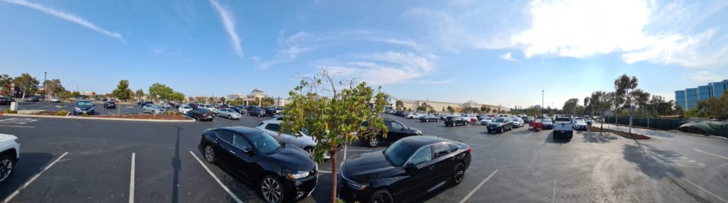 A building made part from mixed steel and wood in one of California endless shopping centers. I am not used to have the skeleton from wood at all. - American construction