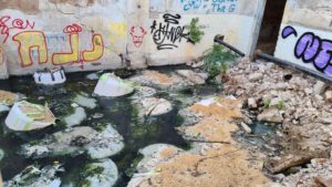 Third pool in the Hamam (Ein-Jones) - unacessabile and full of construction trash