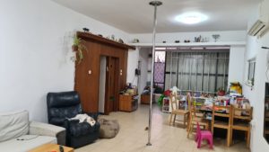 The pole for dance in the middle of our living room. 2 training a week in the studio is not enough, so we now have a pole to practice every evening 🙂 - pole dance