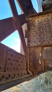 Magnificat work of rivets - Ofakim railway bridge