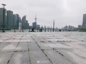 Seems in China Coronavirus is a Long Covid - Once the busiest area in Shanghai, now looks like in a post apocalyptic movie (Source: Reddit)