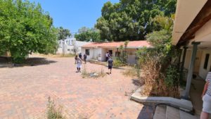 The unit commander office yard