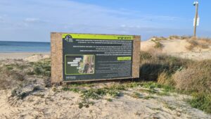 A sign stating the fishing restrictions