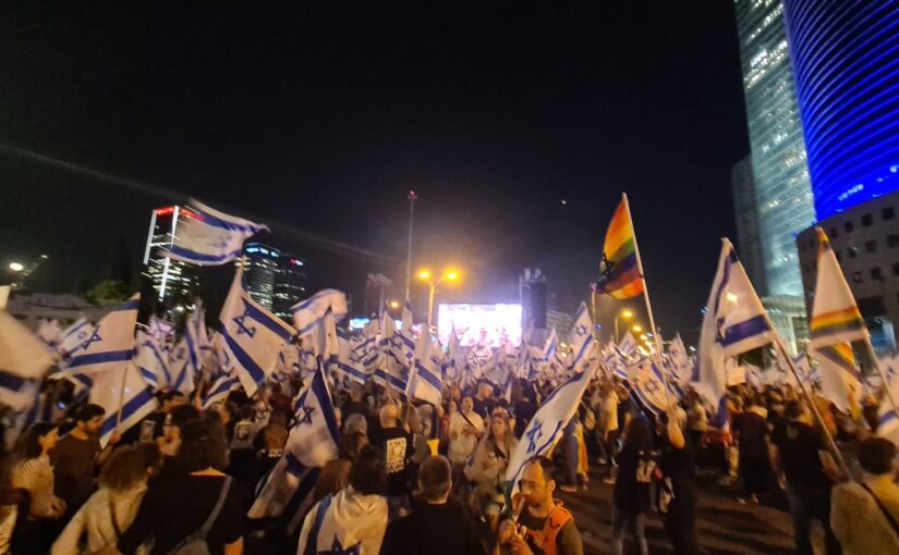 18th week of protests – guns