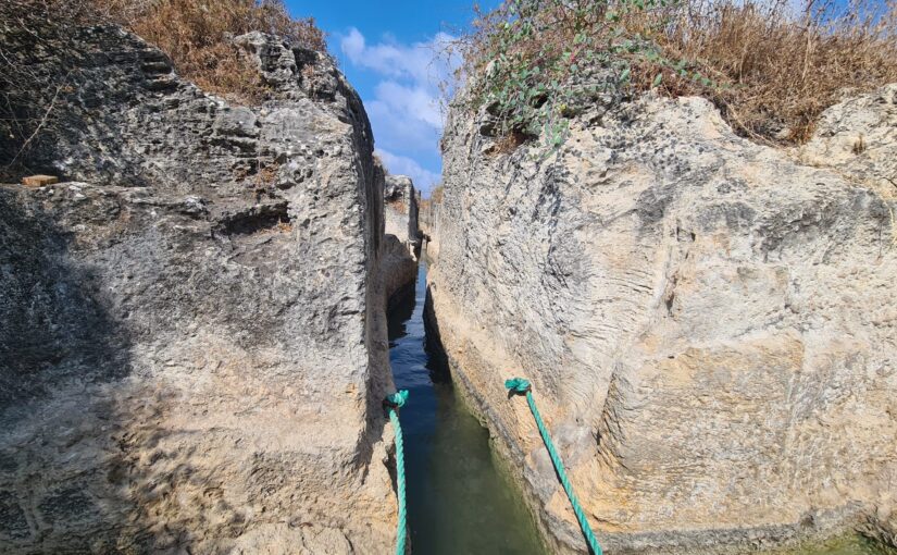 Taninim stream national park aqueduct