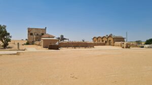 General view - The security house above the bakery on the left, the living room on the right - Mitzpe Gvulot