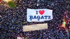 I love Bagatz sign on one of the protests against the judicial reform (Source: HaHaretz)