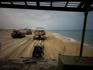 IDF tanks along Gaza shore during the ground manuver