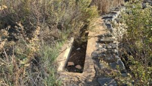 A water trough to feed the animals of the village - ein Mokesh 