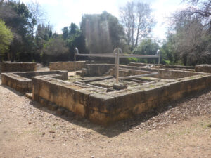 The altar from another point of view