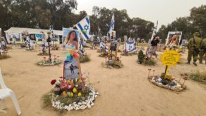 The main stage memorial site, each pole is dedicated to one of the victims - Nova