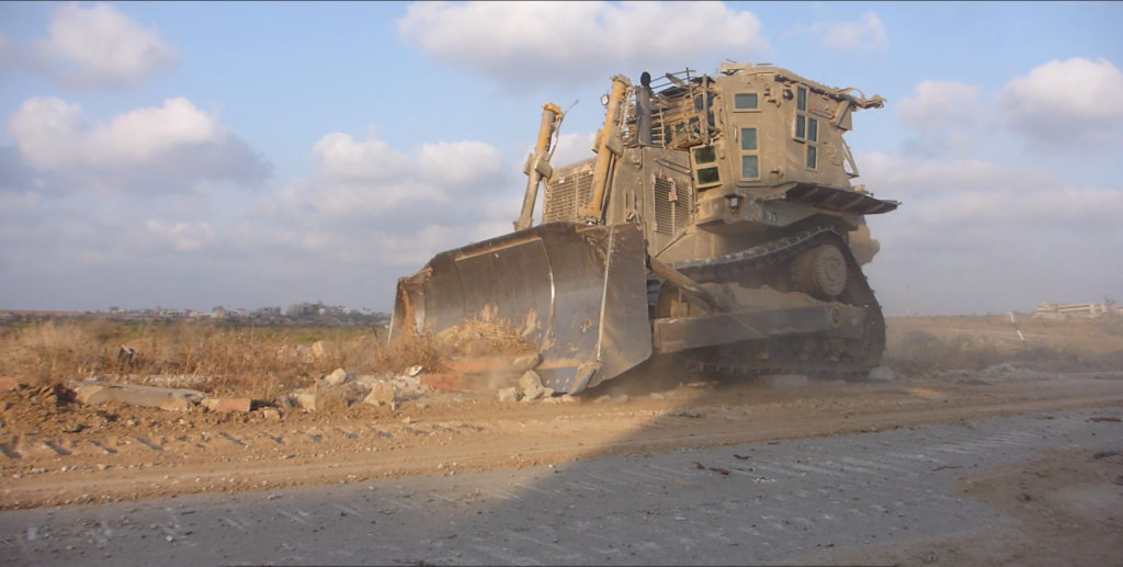 Armored D9 in Netzarim corridor