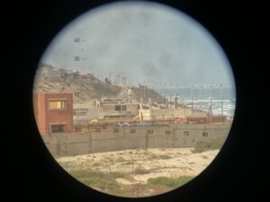 Palestinians hanging out in the north of Nuseirat refugee camp and "accidentally" walking north of Wadi Gaza - first shot
