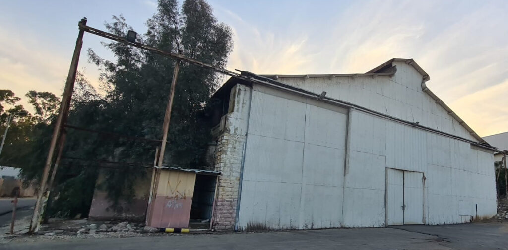 The front of the hanger