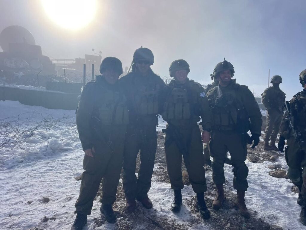 IDF soldiers on the Hermon Crown (on the left is the UN post) (Source: Abualiexpress in Telegram)