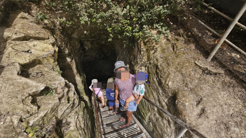 Going down to the underground tunnel in the second shaft