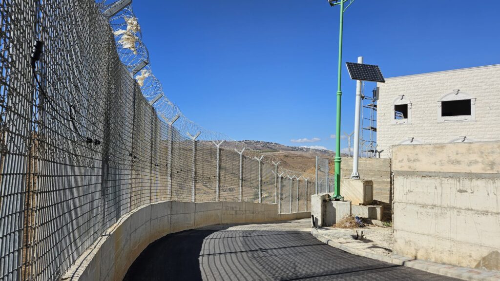 The road above the Hasbani north of the walkway, it is mostly a security road and not nice to walk
