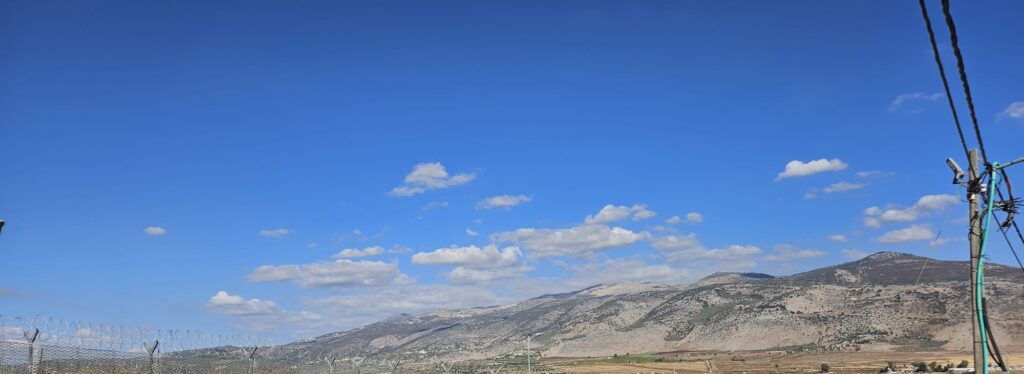 Looking east on the Lebanon villages on mount Dov (last time I seen them was in when I was in El-Kiyham)