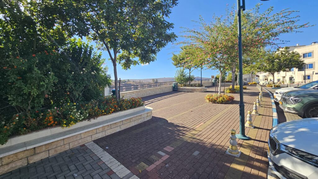 The Walkway over the Hasbani - visit in Ghajar