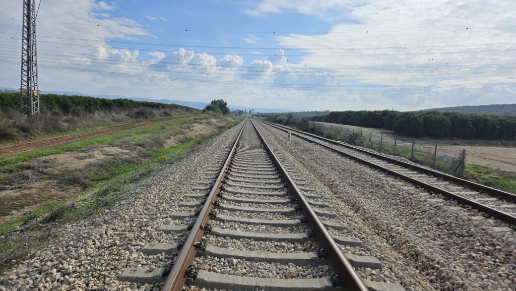 The new railway stretches to the horizon - Wadi Sarar