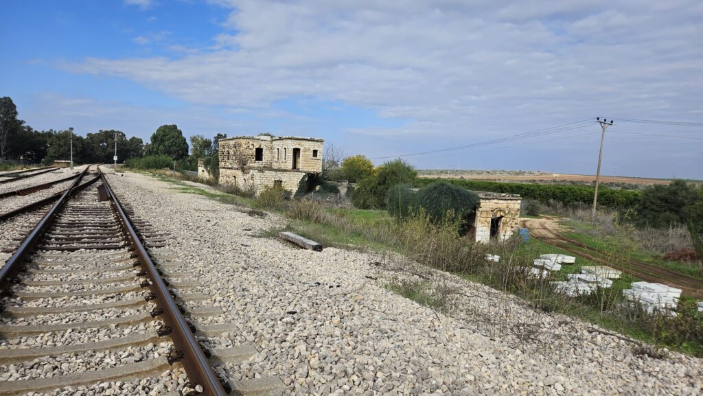 The station building, the secondary building and the new railway track - Wadi Sarar